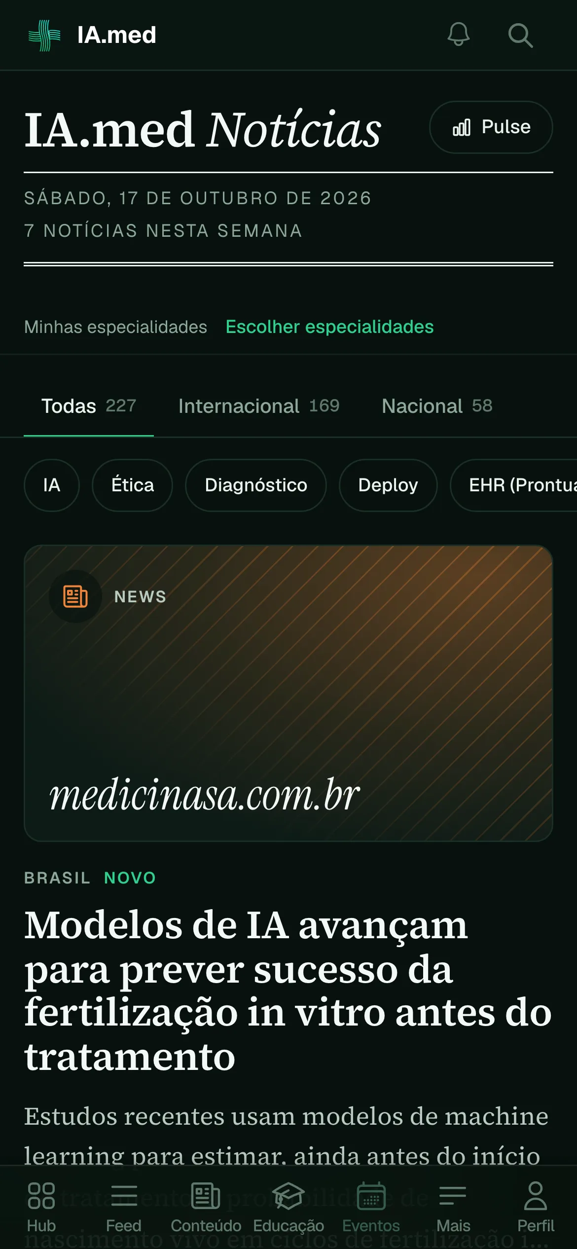 Tela News do IA.med no formato de jornal IA.med Notícias, com manchete e colunas de notícias do Brasil e do mundo, versão de celular